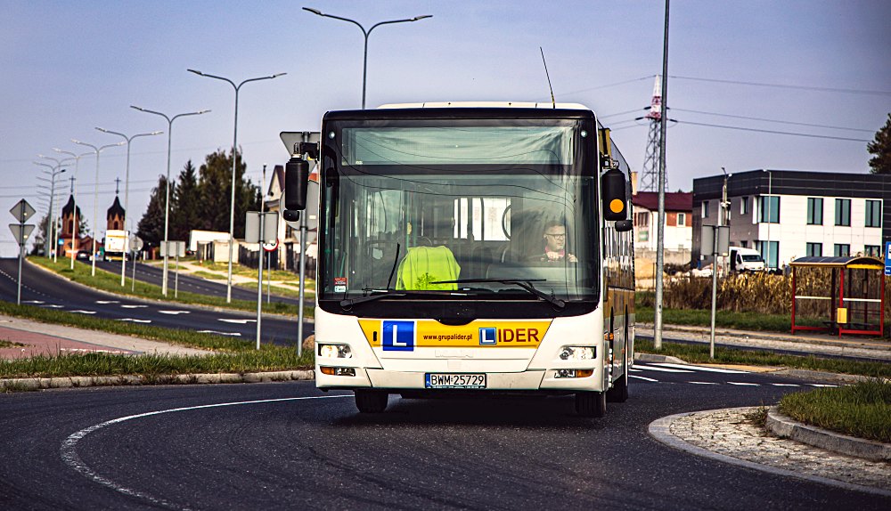 Autobus miejski kursu kat. D dla posiadaczy B